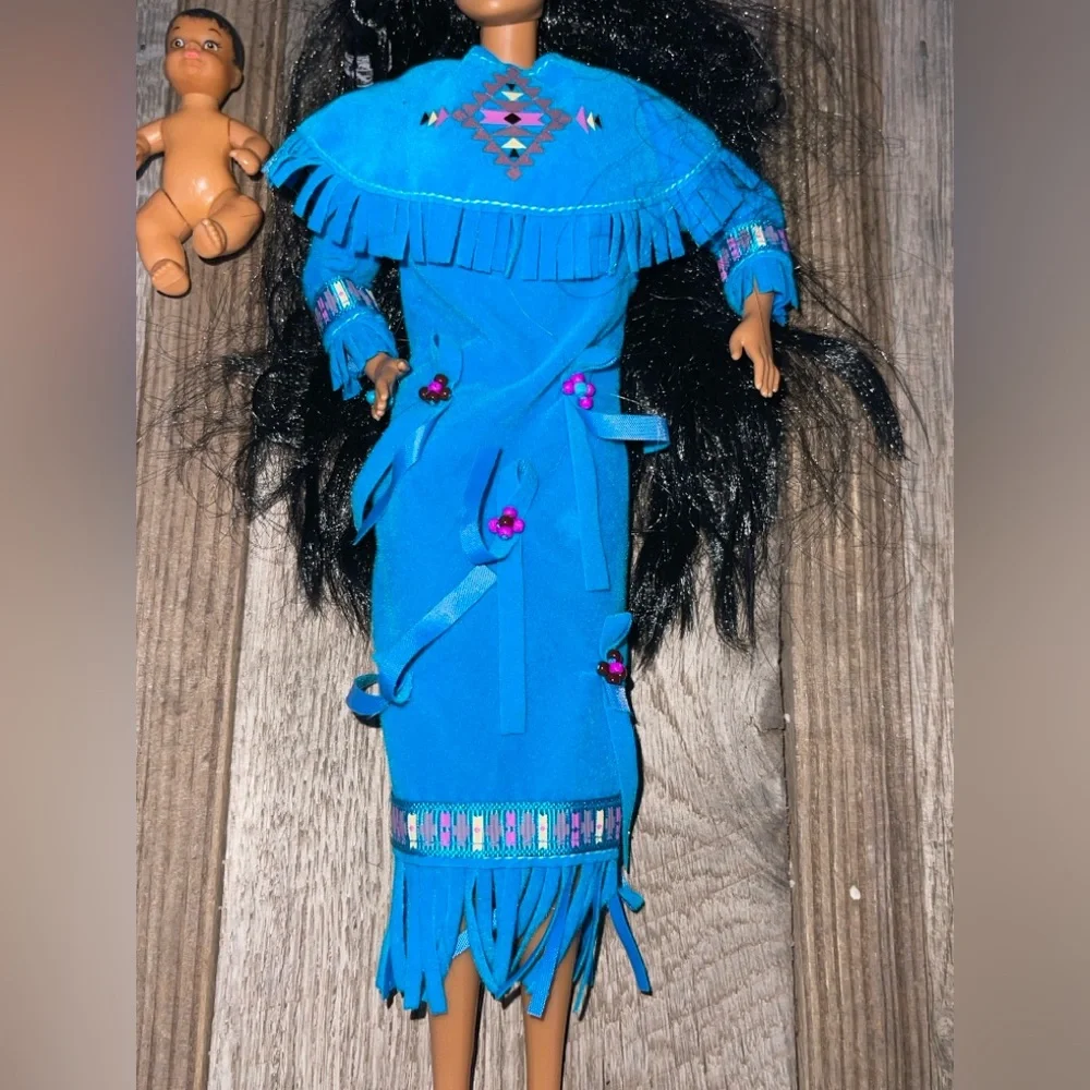 Native American Indian Barbie w vtg Totsy Baby Blue Fringe Dress w Bead Detail